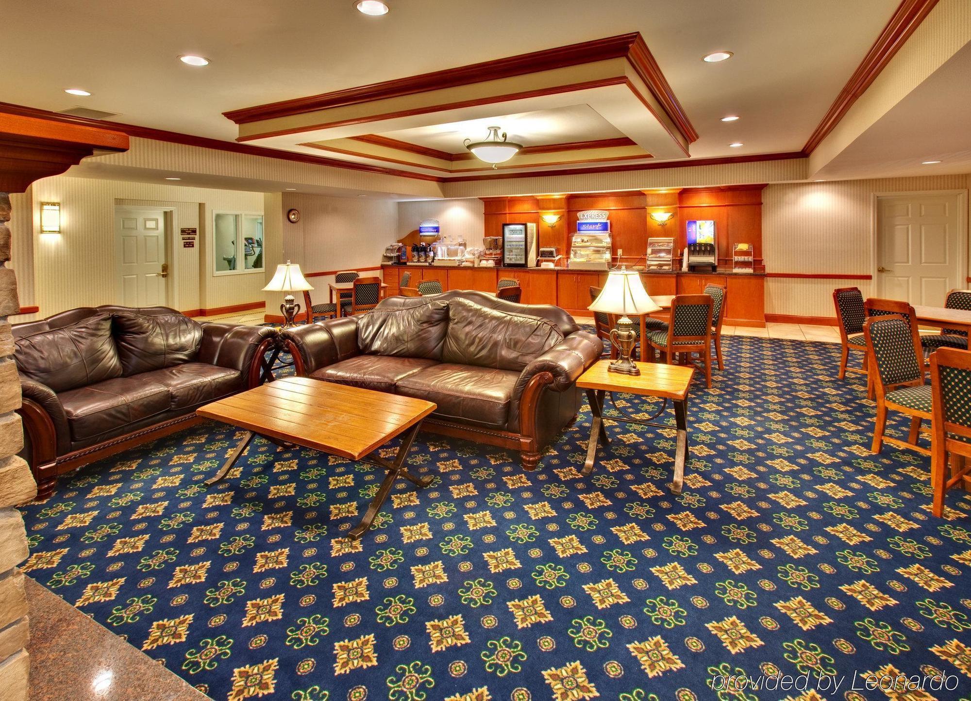Holiday Inn Express & Suites Vermillion, An Ihg Hotel Restoran gambar