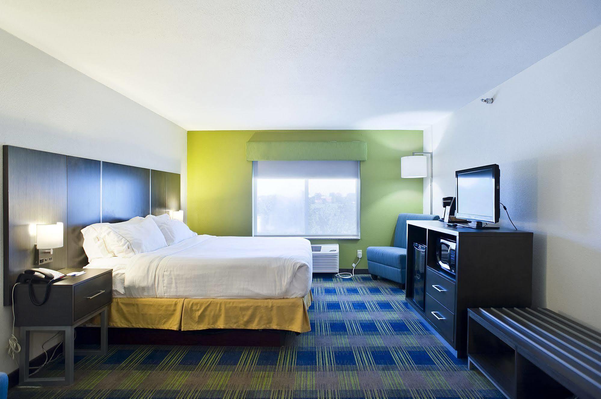 Holiday Inn Express & Suites Vermillion, An Ihg Hotel Luaran gambar