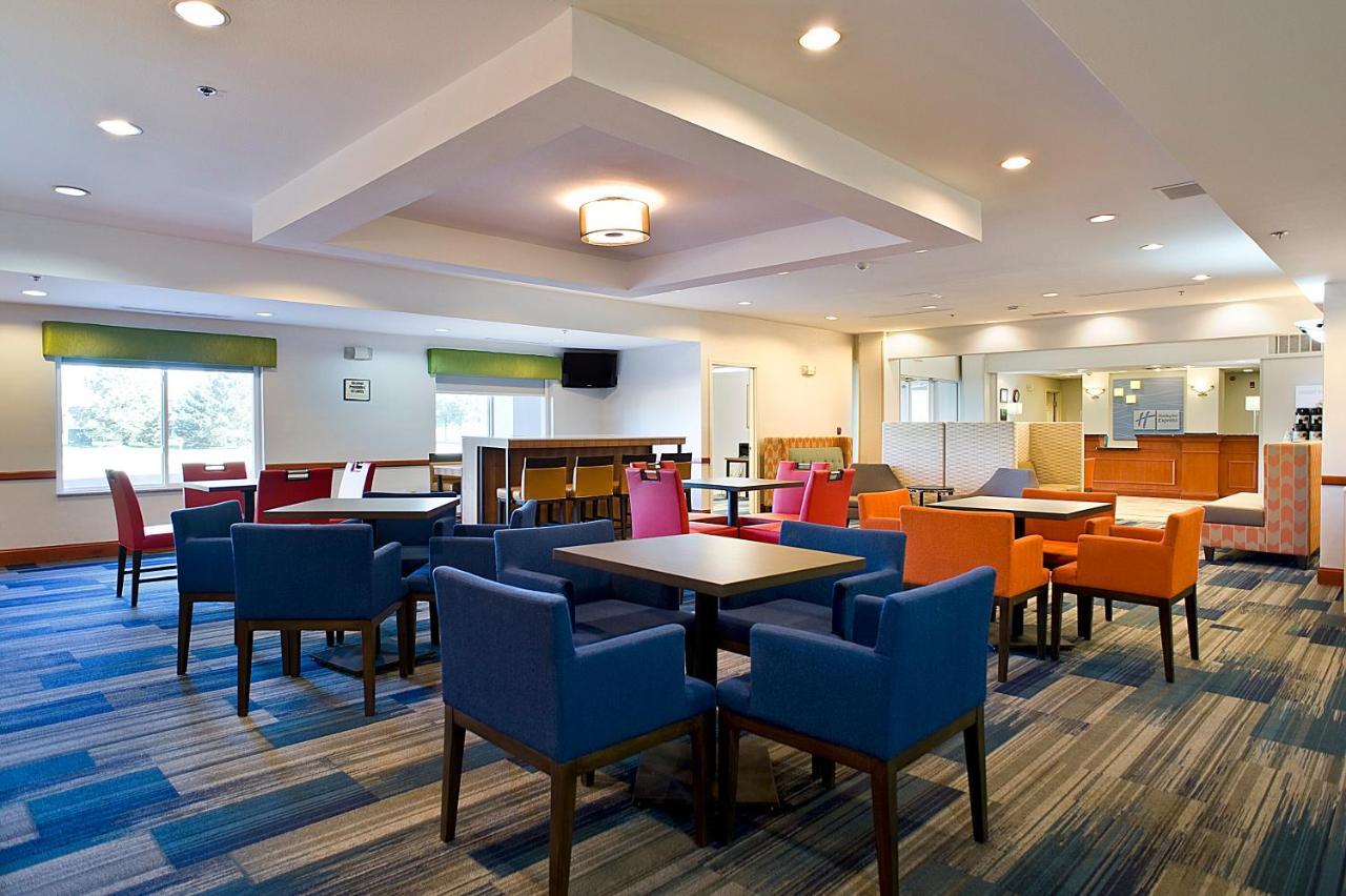 Holiday Inn Express & Suites Vermillion, An Ihg Hotel Luaran gambar
