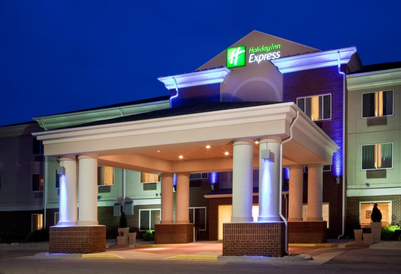 Holiday Inn Express & Suites Vermillion, An Ihg Hotel Luaran gambar